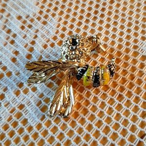 Vintage Bumblebee Pin